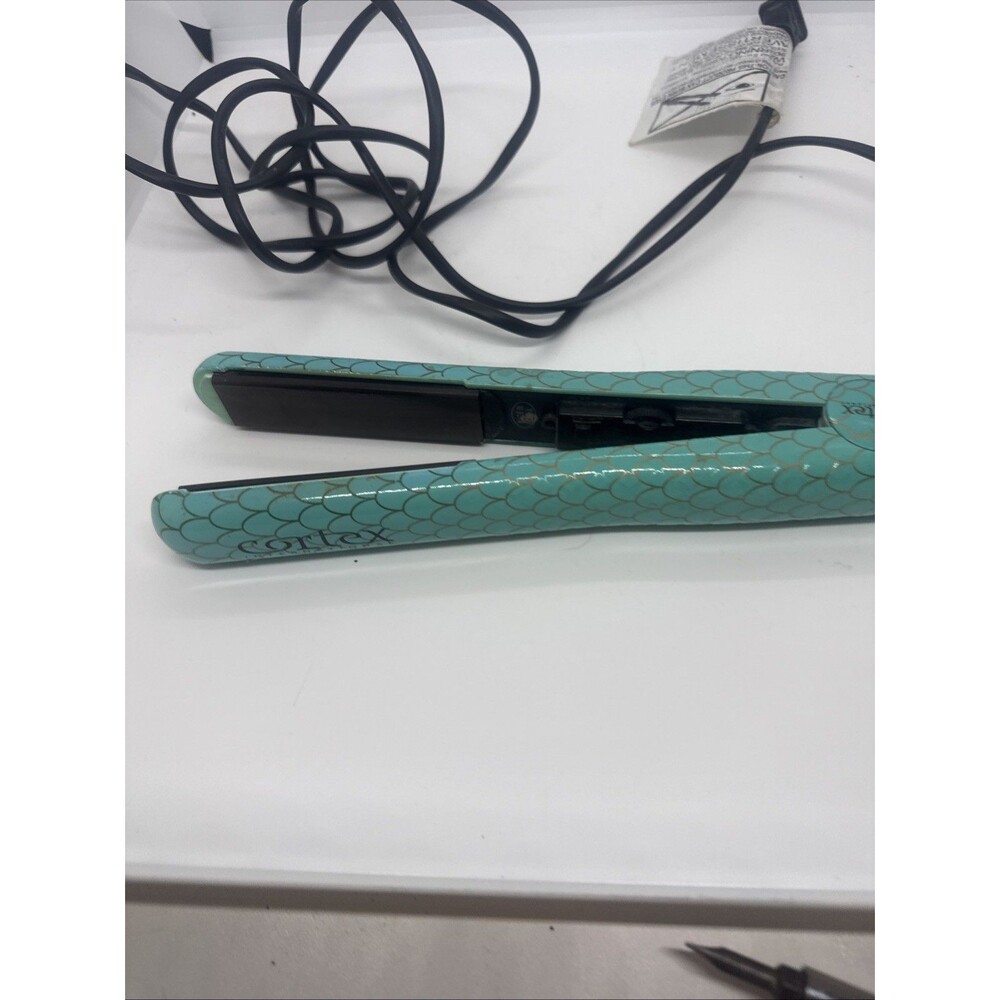 Cortex International Ceramic Flat Iron CT-038C Mermaid Scales Turquoise 1" - Picture 6 of 8